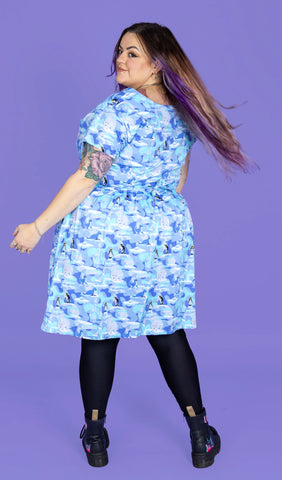 Winter Friends Stretch Belted Tea Dress with Pockets - Run & Fly