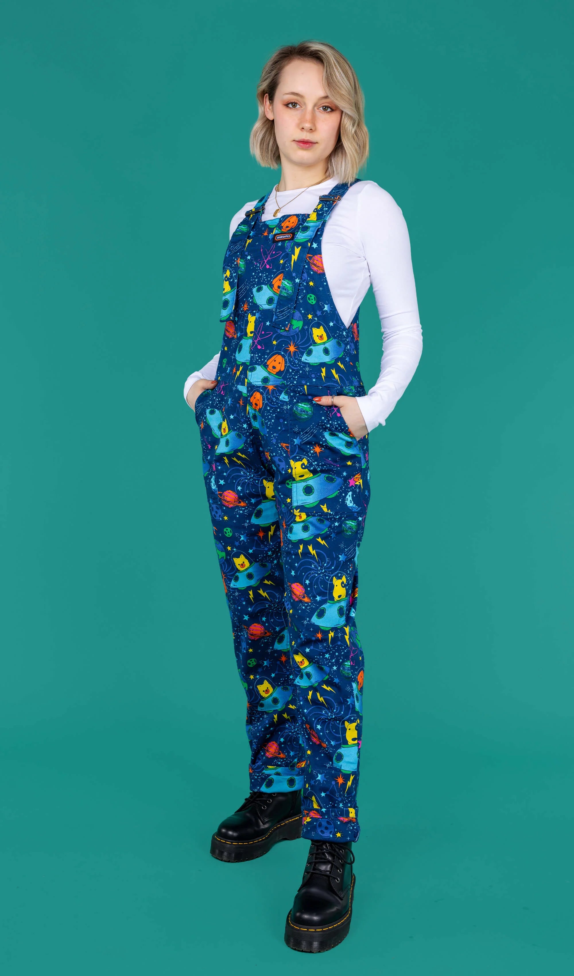 Dogs in Space Dungarees - Run & Fly