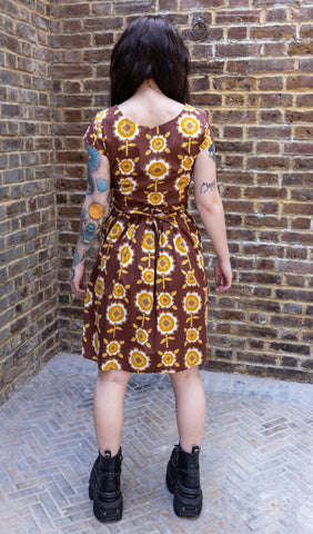 Brown Retro Flowers Tea Dress - Run & Fly