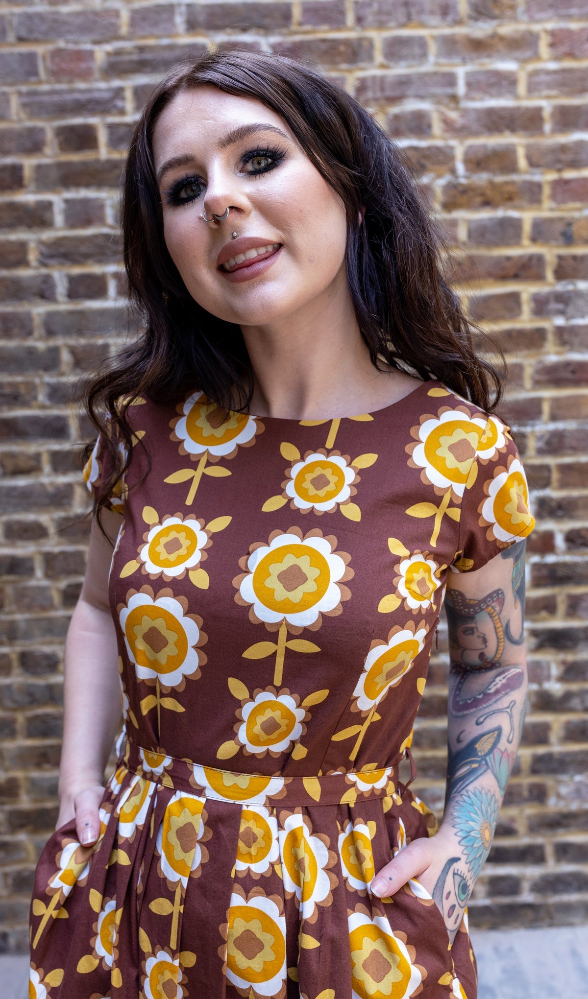 Brown Retro Flowers Tea Dress - Run & Fly