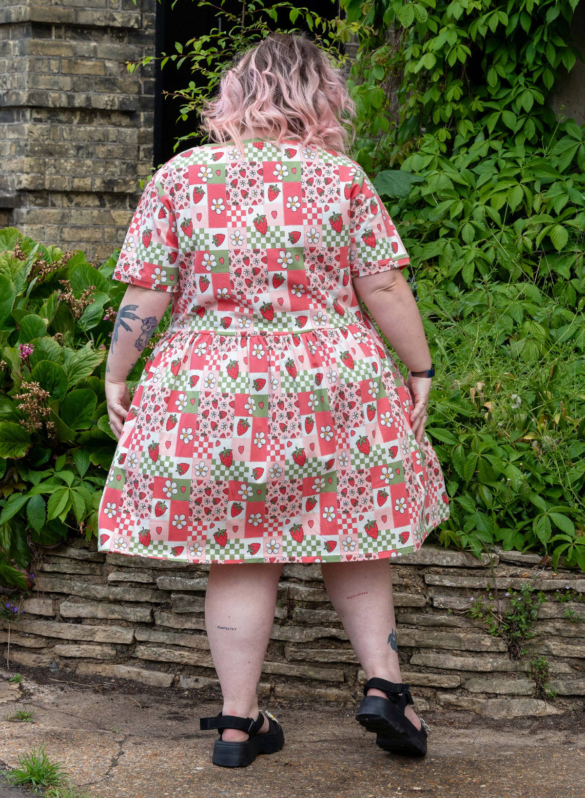 Strawberry Picnic Stretch Smock Dress - Rebel Romance