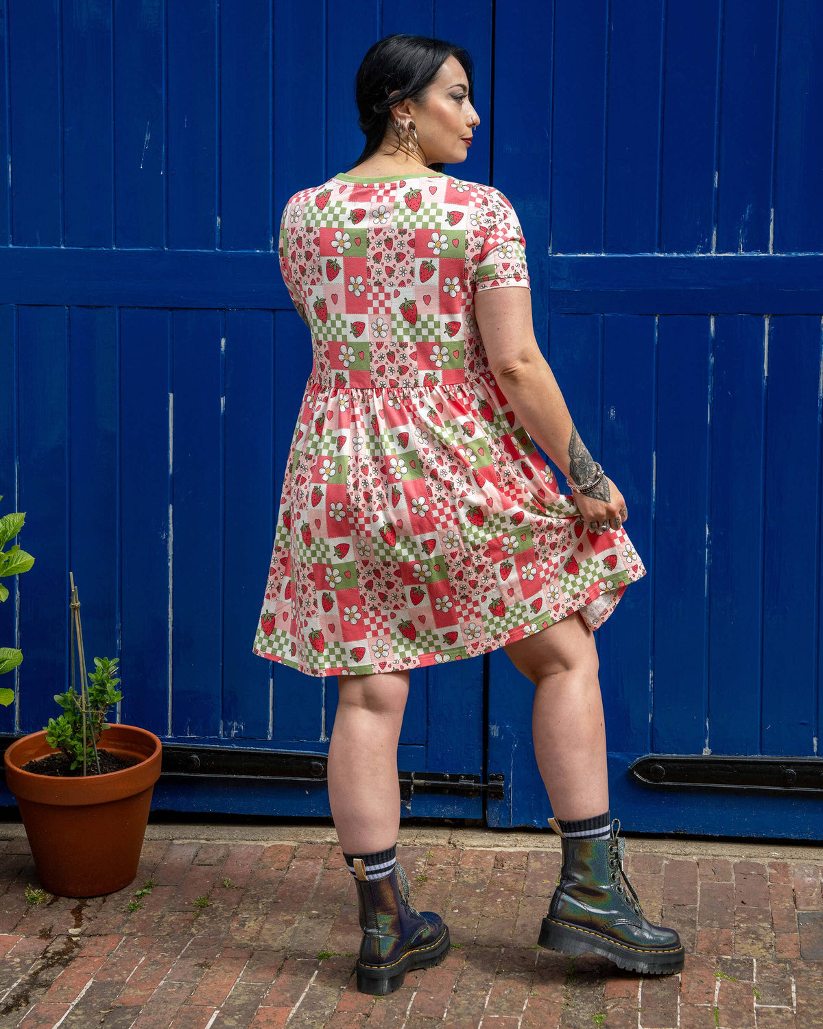 Strawberry Picnic Stretch Smock Dress - Rebel Romance
