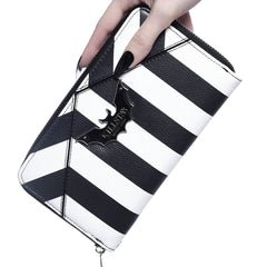 Never Trust The Living Wallet - Killstar