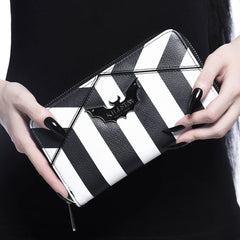 Never Trust The Living Wallet - Killstar