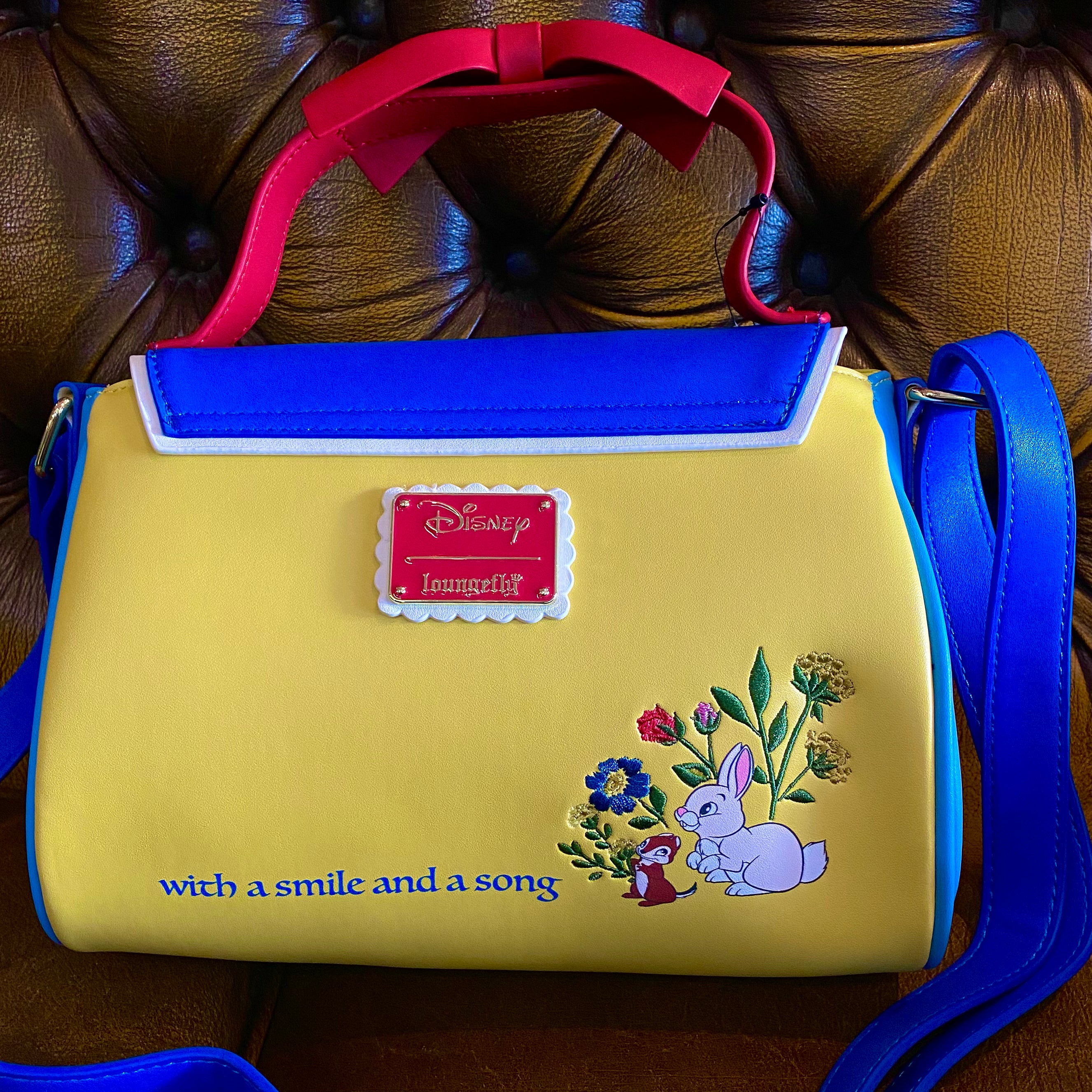 Snow white top purse loungefly